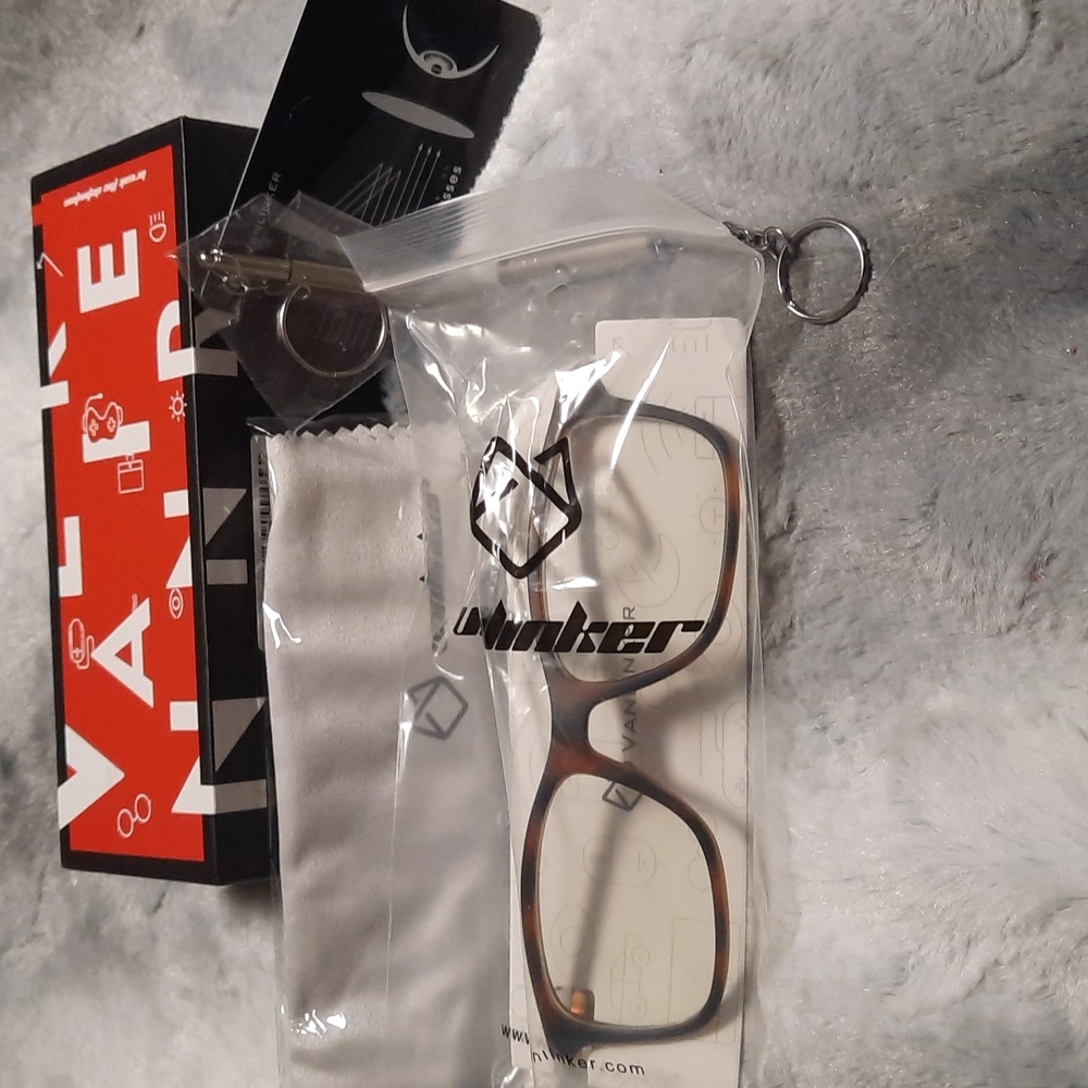 Nwt vanlinker 100% UV protection anti blue light glasses